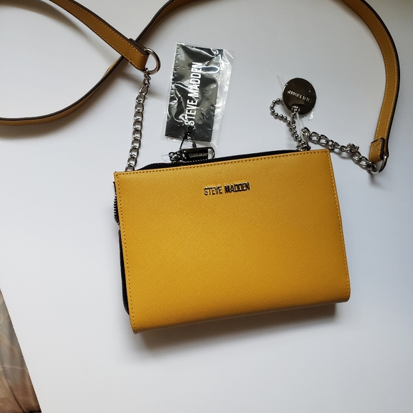 Steve Madden Handbags - Shoudel bag